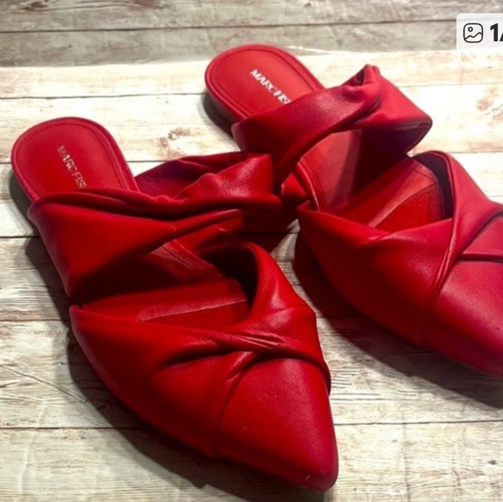 Marc Fisher Red Women's Mules Slides Sandals Size 9 LIKE NEW